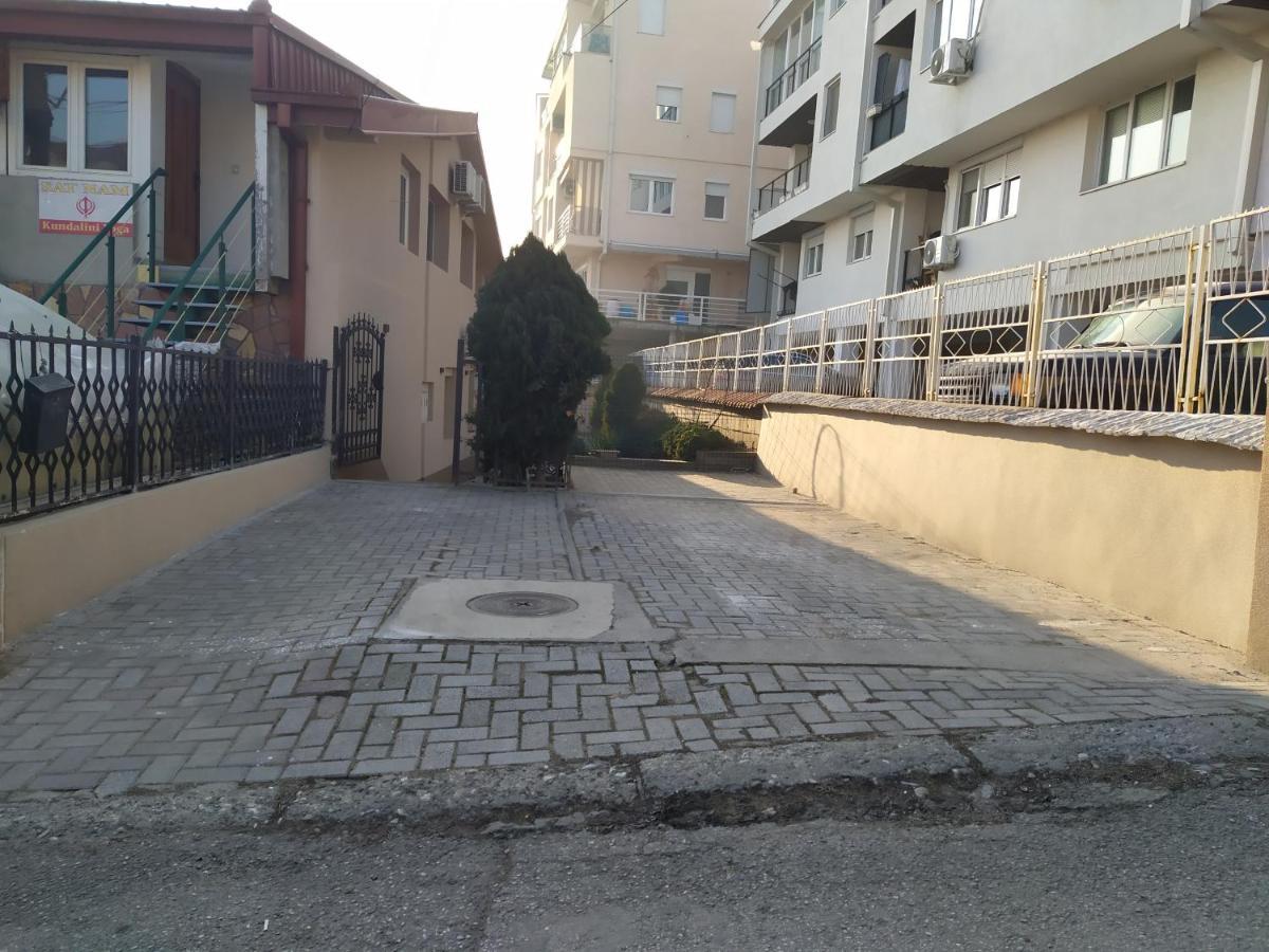 Vini Studio With Private Parking Skopje Exterior photo